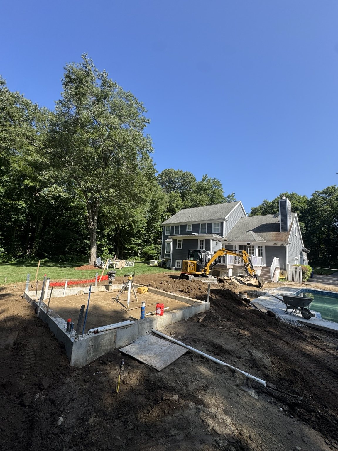 Residential foundation excavation by Gill Excavation